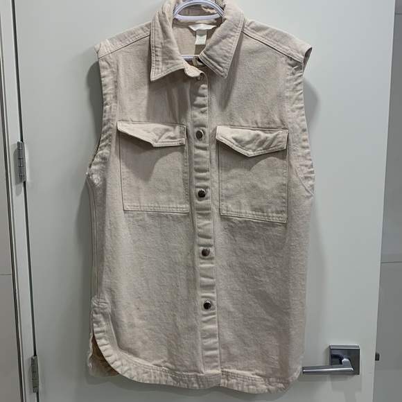 Beige canvas button down vest - Picture 1 of 3